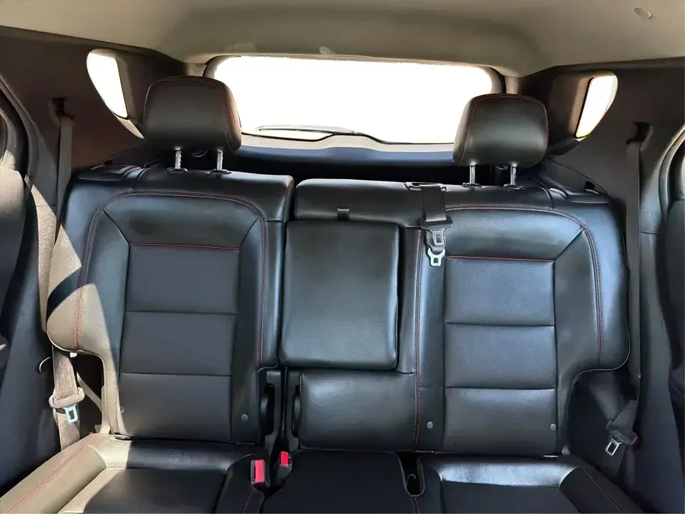 2020 Chevrolet Equinox FWD LS (3GNAXHEVXLS) with an 1.5L I-4 gasoline direct injection engine, 6A transmission, located at 1184 Kauffman Ave, Fairborn, OH, 45324, (937) 908-9800, 39.807072, -84.030914 - Picture your next week: an easy commute to Wright-Patterson AFB, a quick grocery run near Fairfield Commons, and a weekend drive out to John Bryan State Park-without needing a huge SUV or a complicated ownership experience. This 2020 Chevrolet Equinox FWD LS in Summit White is a practical, everyday- - Photo#14