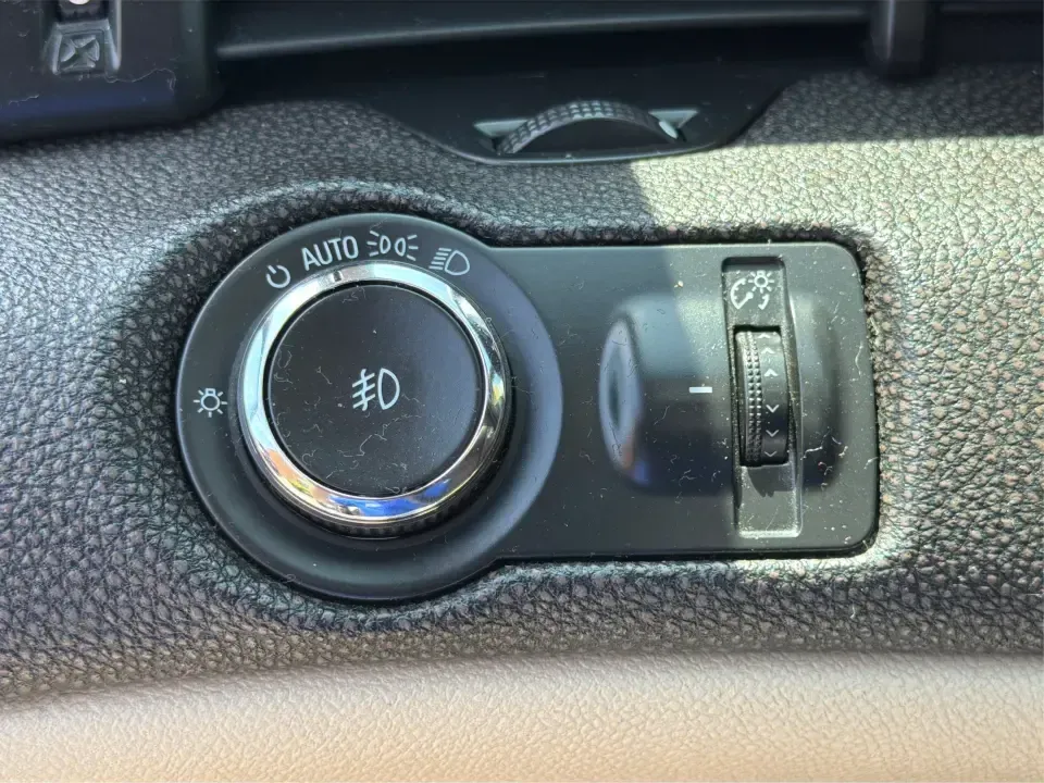 2014 Chevrolet Malibu 1LZ (1G11H5SL5EF) with an ECOTEC 2.5L I-4 gasoline direct injection engine, 6-Speed Automatic transmission, located at 1951 S Dayton Lakeview Rd., New Carlisle, OH, 45344, (937) 908-9800, 39.890999, -84.050255 - Need a dependable commuter that still feels comfortable for weekend plans, errands, and date-night drives? This 2014 Chevrolet Malibu 1LZ in Atlantis Blue Metallic is a smart pick for life around New Carlisle-whether you're cruising I70 to Dayton, running quick trips down S DaytonLakeview Rd, or hea - Photo#16