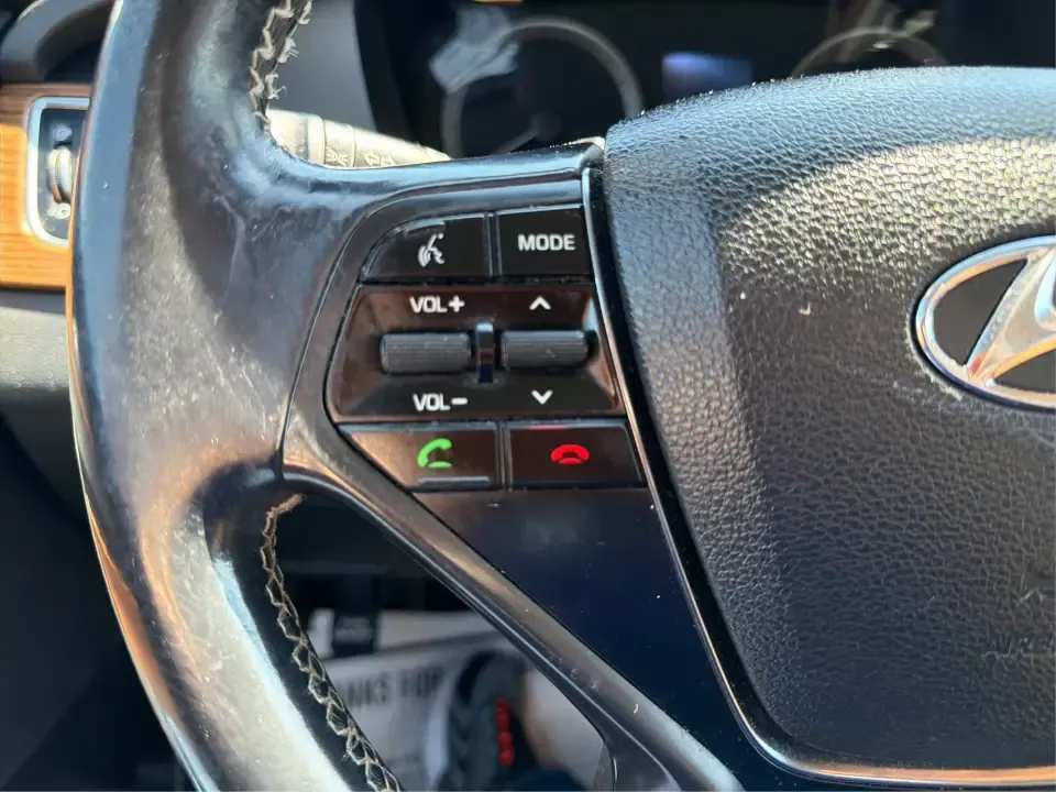2015 Hyundai Sonata Limited (5NPE34AF9FH) with an 2.4L I-4 gasoline direct injection engine, 6-Speed Automatic transmission, located at 1184 Kauffman Ave, Fairborn, OH, 45324, (937) 908-9800, 39.807072, -84.030914 - Need a comfortable, tech-savvy sedan that makes the daily commute to Wright-Patterson AFB, a quick run down I-675, or a weekend drive to Yellow Springs feel like an upgrade-without stepping into a brand-new payment? This 2015 Hyundai Sonata Limited is built for real life in Fairborn: smooth on long - Photo#16