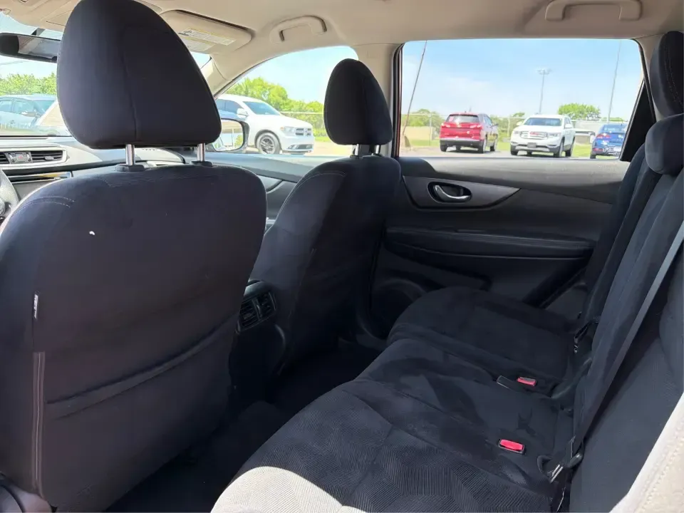 2016 Nissan Rogue S (JN8AT2MVXGW) with an 2.5L I-4 DOHC engine, CVT transmission, located at 1099 N County Rd 25A , Troy, OH, 45373, (937) 908-9800, 40.057079, -84.212883 - Picture your next Ohio weekend: loading up groceries for the week, packing sports gear for the kids, or heading out for a day trip to Dayton or the Miami Valley-without feeling cramped or stressed. This Cayenne Red 2016 Nissan Rogue S is the kind of compact SUV that fits real-life routines: comforta - Photo#10