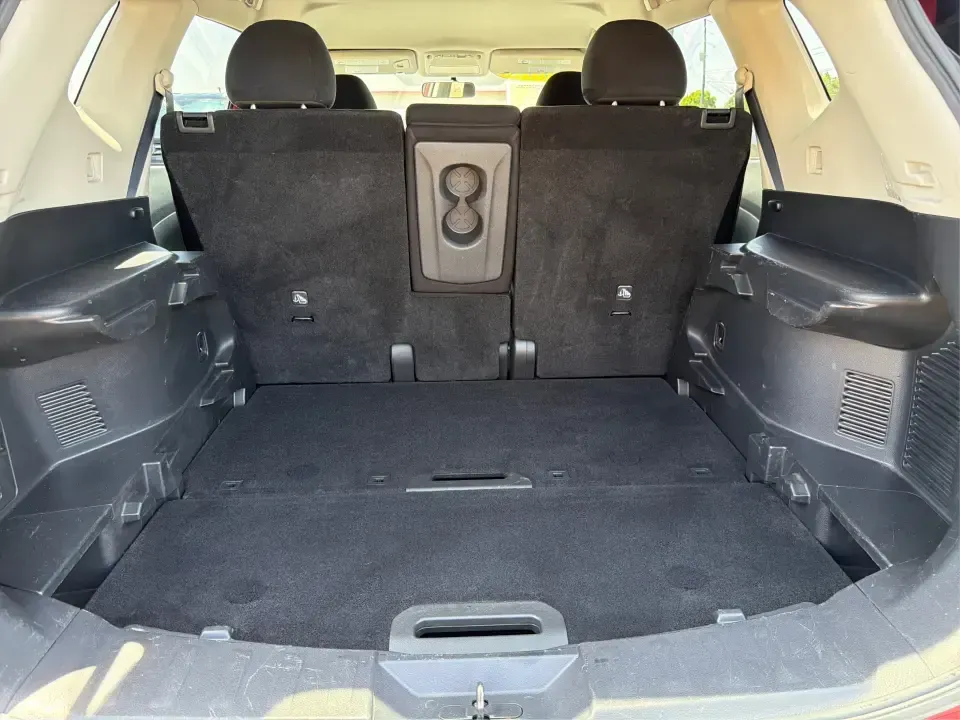 2016 Nissan Rogue S (JN8AT2MVXGW) with an 2.5L I-4 DOHC engine, CVT transmission, located at 1099 N County Rd 25A , Troy, OH, 45373, (937) 908-9800, 40.057079, -84.212883 - Picture your next Ohio weekend: loading up groceries for the week, packing sports gear for the kids, or heading out for a day trip to Dayton or the Miami Valley-without feeling cramped or stressed. This Cayenne Red 2016 Nissan Rogue S is the kind of compact SUV that fits real-life routines: comforta - Photo#12