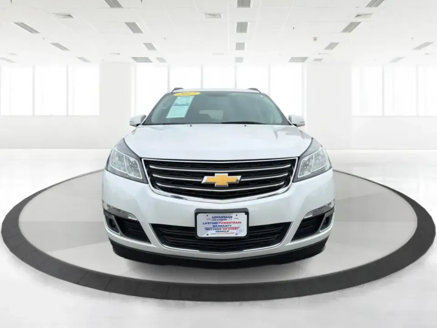2017 Chevrolet Traverse 2LT (1GNKVHKD5HJ) with an 3.6L V-6 gasoline direct injection engine, 6A transmission, located at 1951 S Dayton Lakeview Rd., New Carlisle, OH, 45344, (937) 908-9800, 39.890999, -84.050255 - Big weekend plans, a growing family, or a daily commute that demands space and comfort? This 2017 Chevrolet Traverse 2LT is the kind of SUV that fits real life in Riverside-ready for school drop-offs, Costco runs, and road trips out toward Hocking Hills with room for friends, gear, and everyone's sn - Photo#7