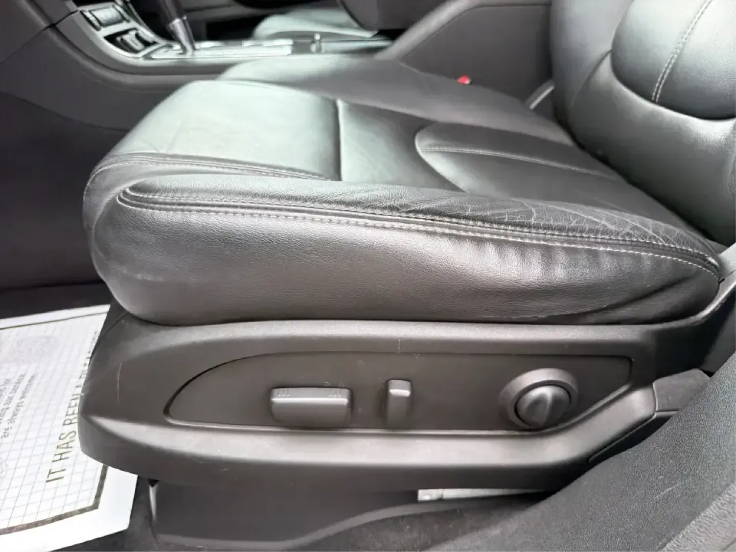 2017 Chevrolet Traverse 2LT (1GNKVHKD5HJ) with an 3.6L V-6 gasoline direct injection engine, 6A transmission, located at 1951 S Dayton Lakeview Rd., New Carlisle, OH, 45344, (937) 908-9800, 39.890999, -84.050255 - Big weekend plans, a growing family, or a daily commute that demands space and comfort? This 2017 Chevrolet Traverse 2LT is the kind of SUV that fits real life in Riverside-ready for school drop-offs, Costco runs, and road trips out toward Hocking Hills with room for friends, gear, and everyone's sn - Photo#17