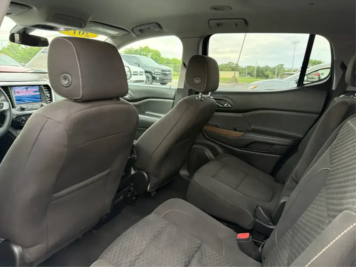 2017 GMC Acadia SLE-2 (1GKKNSLS1HZ) with an 2.5L L4 DOHC 16V engine, 6A transmission, located at 4508 South Dixie Dr, Moraine, OH, 45439, (937) 908-9800, 39.689976, -84.218452 - Ready for a busy family week in Troy and a weekend escape to Hocking Hills? This 2017 GMC Acadia SLE-2 is the kind of midsize SUV that fits real life-school drop-offs, grocery runs, long commutes down I-75, and road trips with friends-while giving you the confidence of available traction and the pra - Photo#10