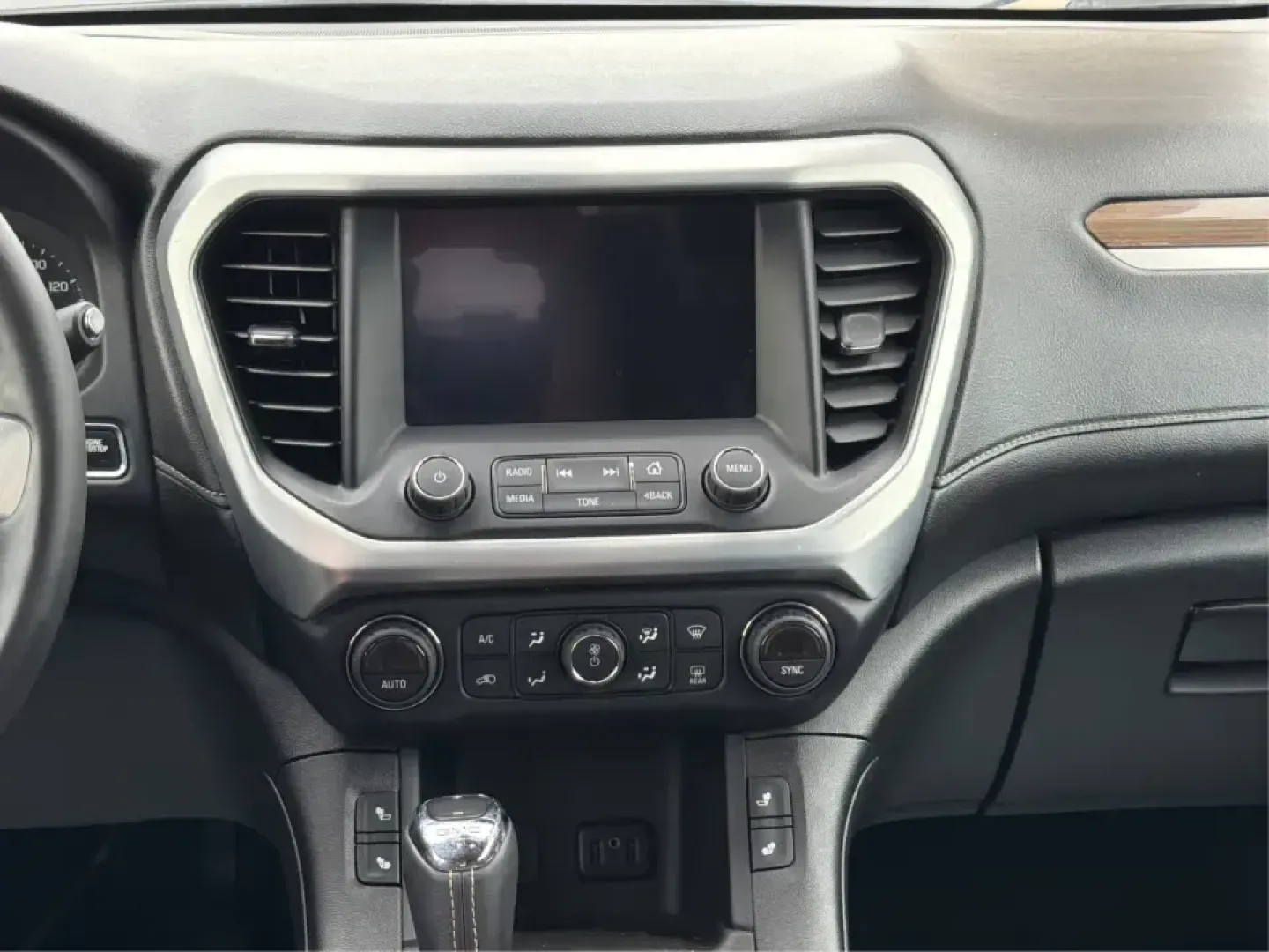 2017 GMC Acadia SLE-2 (1GKKNSLS1HZ) with an 2.5L L4 DOHC 16V engine, 6A transmission, located at 4508 South Dixie Dr, Moraine, OH, 45439, (937) 908-9800, 39.689976, -84.218452 - Ready for a busy family week in Troy and a weekend escape to Hocking Hills? This 2017 GMC Acadia SLE-2 is the kind of midsize SUV that fits real life-school drop-offs, grocery runs, long commutes down I-75, and road trips with friends-while giving you the confidence of available traction and the pra - Photo#13