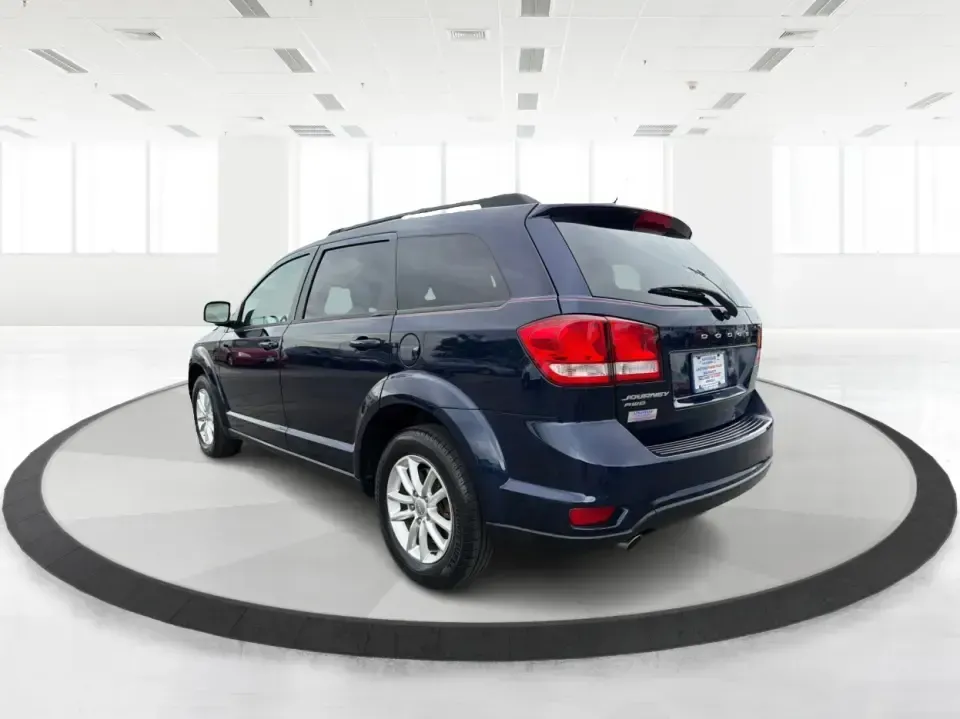 2017 Dodge Journey SXT AWD (3C4PDDBG4HT) with an Pentastar 3.6L V-6 DOHC engine, 6A transmission, located at 1099 N County Rd 25A , Troy, OH, 45373, (937) 908-9800, 40.057079, -84.212883 - Pack up the kids, cue up a playlist, and point your next weekend escape toward the open roads around Miami County-this 2017 Dodge Journey SXT AWD is the kind of SUV that fits real life. Whether you're shuttling to practice, commuting to Dayton, or planning a road trip up I75, the Journey's three-row - Photo#4
