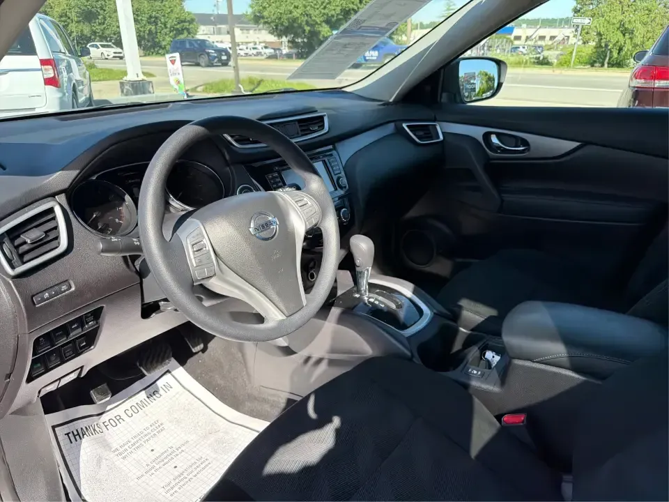 2015 Nissan Rogue SV (5N1AT2MVXFC) with an 2.5L I-4 DOHC engine, Continuously Variable Transmission transmission, located at 4508 South Dixie Dr, Moraine, OH, 45439, (937) 908-9800, 39.689976, -84.218452 - Whether you're juggling school drop-offs, commuting down I-75, or planning a weekend escape to Cox Arboretum or the RiverScape MetroPark, this 2015 Nissan Rogue SV is the kind of compact SUV that fits real life in Moraine. With available all-weather capability, flexible seating, and everyday comfort - Photo#9