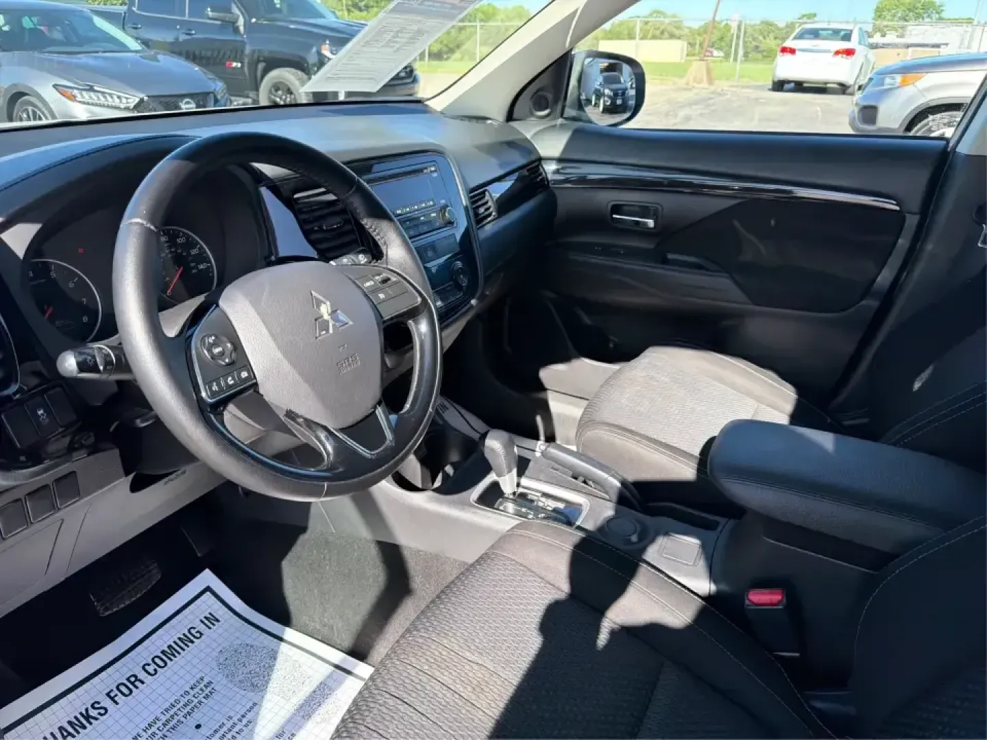 2016 Mitsubishi Outlander ES 2WD (JA4AD2A30GZ) with an 2.4L L4 DOHC 16V engine, CVT transmission, located at 8750 N County Rd 25A, Piqua, OH, 45356, (937) 908-9800, 40.164391, -84.232513 - Picture your next road trip up I75 with the family, a week of school drop-offs in town, and a Saturday run to Lock Nine Riverfront Park-all in one smart, versatile SUV. This 2016 Mitsubishi Outlander ES in Diamond White Pearl is built for real-life Ohio driving, giving you the space and comfort comm- Photo#9
