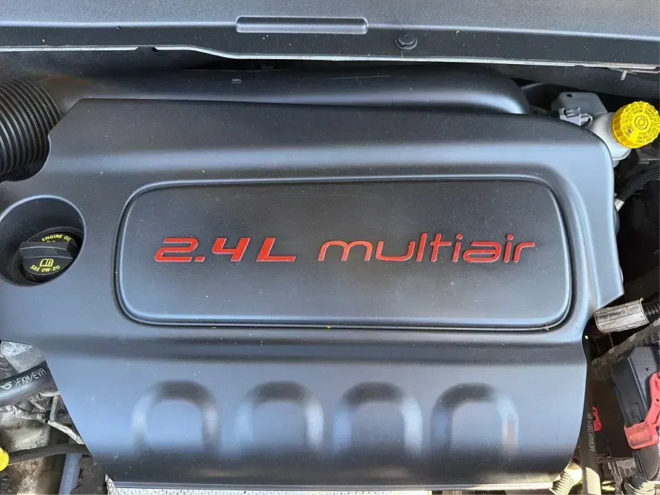 2015 Jeep Renegade Latitude (ZACCJBBT5FP) with an 2.4L L4 engine, 6-Speed Manual transmission, located at 1230 East Main St, Xenia, OH, 45385, (937) 908-9800, 39.688026, -83.910172 - Weekend adventures, snowy commutes, and day-to-day errands around Greene County feel a lot more fun when you're driving something that's compact, capable, and easy to live with. This 2015 Jeep Renegade Latitude is built for drivers who want SUV versatility without the full-size footprint-perfect for - Photo#11