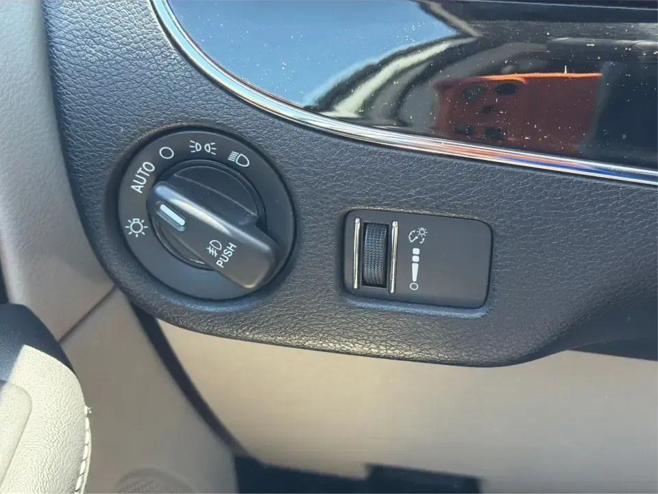 2019 Dodge Grand Caravan SXT (2C4RDGCG7KR) with an 3.6L V6 DOHC 24V engine, 6A transmission, located at 880 E. National Road, Vandalia, OH, 45377, (937) 908-9800, 39.891918, -84.183594 - Need a family-friendly ride that can handle school drop-offs, long commutes on I75, and weekend runs to the National Museum of the U.S. Air Force without feeling cramped? This 2019 Dodge Grand Caravan SXT is built for real life in Vandalia, Ohio-offering 3-row seating for 7, flexible cargo space, an- Photo#17