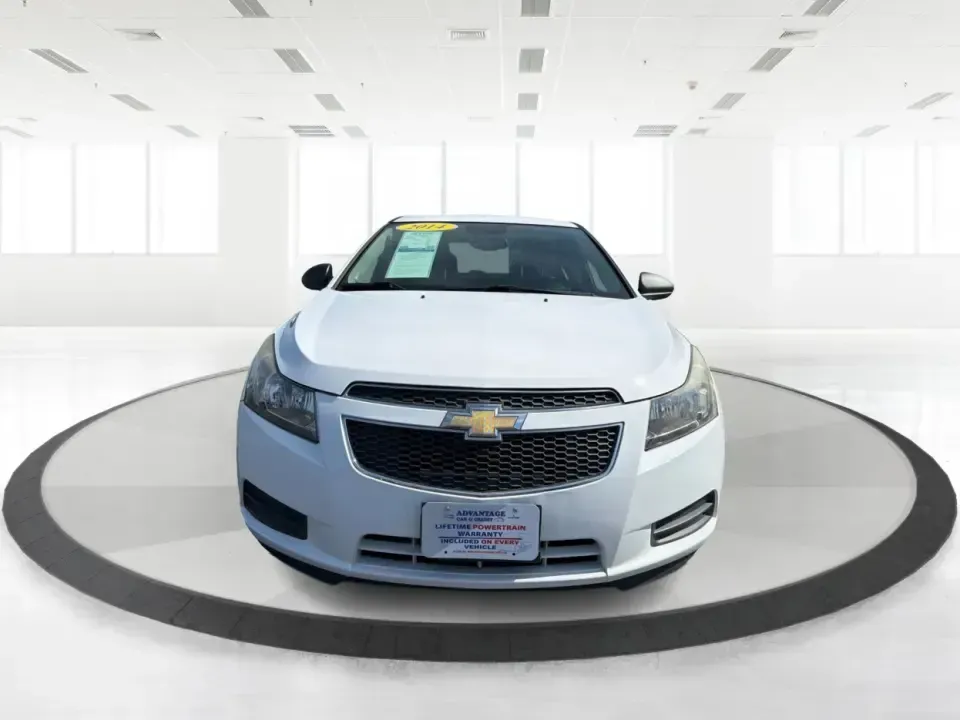 2014 Chevrolet Cruze LS Auto (1G1PA5SG0E7) with an ECOTEC 1.8L I-4 DOHC engine, 6-Speed Automatic transmission, located at 401 Woodman Dr, Riverside, OH, 45431, (937) 908-9800, 39.760899, -84.123421 - Picture your next week in Riverside: an easy I675 commute to Wright-Patterson AFB, quick grocery runs near Airway Shopping Center, and a comfortable weekend drive down Woodman Dr toward Downtown Dayton-without stretching your budget. This 2014 Chevrolet Cruze LS Auto is a smart, practical sedan for - Photo#7