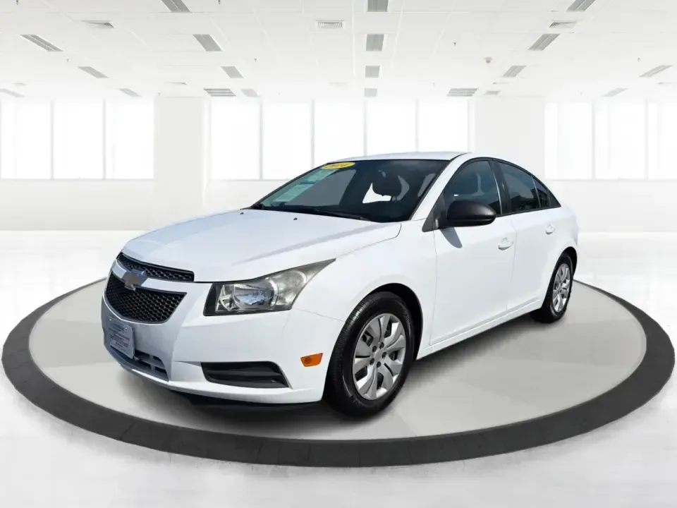 2014 Chevrolet Cruze LS Auto (1G1PA5SG0E7) with an ECOTEC 1.8L I-4 DOHC engine, 6-Speed Automatic transmission, located at 401 Woodman Dr, Riverside, OH, 45431, (937) 908-9800, 39.760899, -84.123421 - Picture your next week in Riverside: an easy I675 commute to Wright-Patterson AFB, quick grocery runs near Airway Shopping Center, and a comfortable weekend drive down Woodman Dr toward Downtown Dayton-without stretching your budget. This 2014 Chevrolet Cruze LS Auto is a smart, practical sedan for - Photo#8