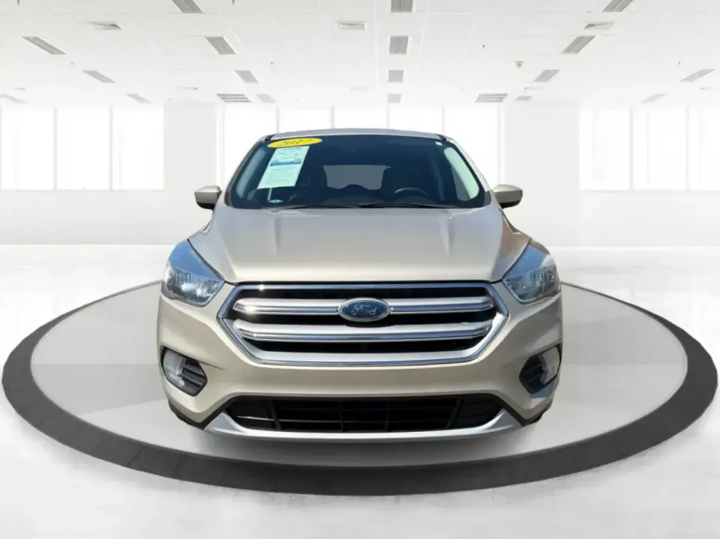 2017 Ford Escape SE (1FMCU0GD2HU) with an 1.5L L4 DOHC 16V engine, 6A transmission, located at 880 E. National Road, Vandalia, OH, 45377, (937) 908-9800, 39.891918, -84.183594 - Picture your next week in Vandalia: weekday commutes down E. National Road and I75, school drop-offs, quick grocery runs near the Dayton International Airport area, and a weekend escape to Taylorsville MetroPark or a day out at the Montgomery County Fairgrounds. This 2017 Ford Escape SE is built for - Photo#7