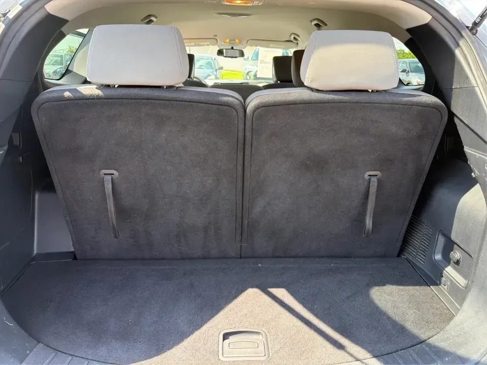 2016 Hyundai Santa Fe SE (KM8SMDHF5GU) with an 3.3L V-6 gasoline direct injection engine, 6A transmission, located at 1184 Kauffman Ave, Fairborn, OH, 45324, (937) 908-9800, 39.807072, -84.030914 - Whether you're hauling the kids to practice in Beavercreek, commuting to Wright-Patterson AFB, or loading up for a weekend escape toward Yellow Springs, this 2016 Hyundai Santa Fe SE is the kind of SUV that fits real life-roomy, confident in changing Ohio weather, and packed with comfort features th - Photo#12