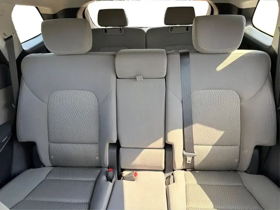2016 Hyundai Santa Fe SE (KM8SMDHF5GU) with an 3.3L V-6 gasoline direct injection engine, 6A transmission, located at 1184 Kauffman Ave, Fairborn, OH, 45324, (937) 908-9800, 39.807072, -84.030914 - Whether you're hauling the kids to practice in Beavercreek, commuting to Wright-Patterson AFB, or loading up for a weekend escape toward Yellow Springs, this 2016 Hyundai Santa Fe SE is the kind of SUV that fits real life-roomy, confident in changing Ohio weather, and packed with comfort features th - Photo#14