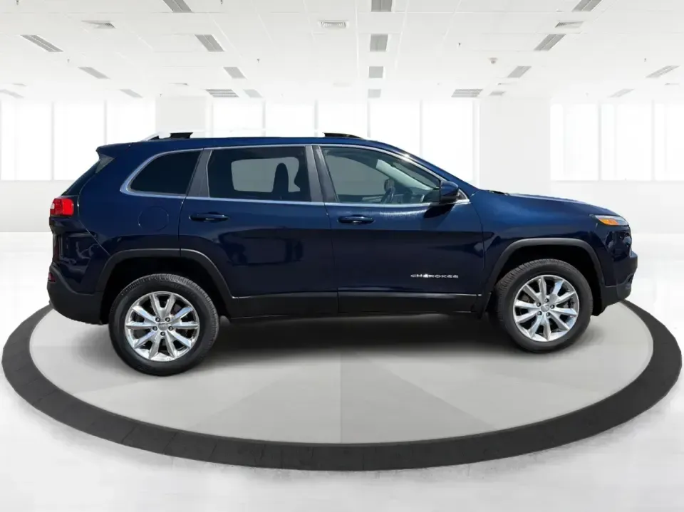 2016 Jeep Cherokee Limited 4WD (1C4PJMDB9GW) with an 2.4L L4 DOHC 16V engine, 9A transmission, located at 1099 N County Rd 25A , Troy, OH, 45373, (937) 908-9800, 40.057079, -84.212883 - Picture your next weekend: loading up the family for a quick trip to Charleston Falls Preserve, cruising out toward Taylorsville MetroPark, or taking the scenic backroads around Troy with confident four-wheel-drive capability and premium comfort. This 2016 Jeep Cherokee Limited 4WD in standout True- Photo#1