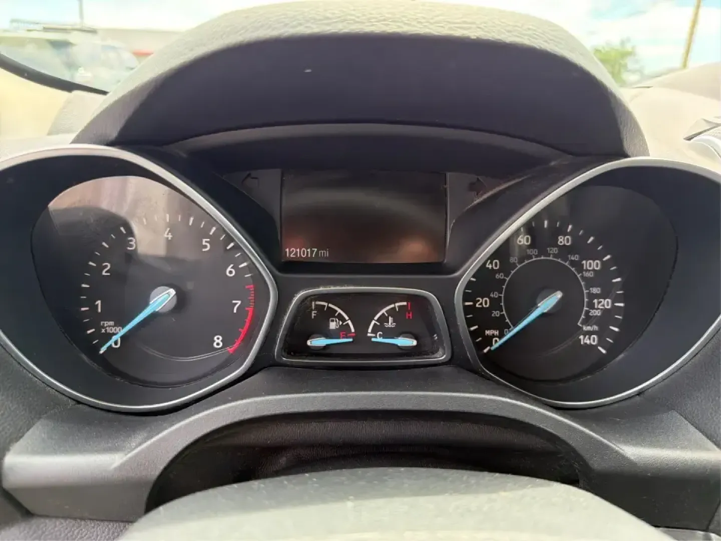 2017 Ford Escape SE FWD (1FMCU0GD1HU) with an 1.5L L4 DOHC 16V engine, 6A transmission, located at 880 E. National Road, Vandalia, OH, 45377, (937) 908-9800, 39.891918, -84.183594 - Picture your next week: a smooth commute down I75, a quick run to the Dayton Mall, and a weekend getaway with room for groceries, gear, and friends-all in one easy-to-drive SUV. This 2017 Ford Escape SE in Shadow Black is a smart fit for busy families, first-time buyers, and anyone who wants a pract - Photo#15