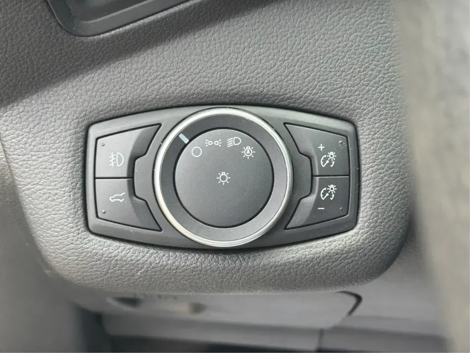 2017 Ford Escape SE (1FMCU0GD1HU) with an 1.5L L4 DOHC 16V engine, 6A transmission, located at 880 E. National Road, Vandalia, OH, 45377, (937) 908-9800, 39.891918, -84.183594 - Picture your next week: a smooth commute down I75, a quick run to the Dayton Mall, and a weekend getaway with room for groceries, gear, and friends-all in one easy-to-drive SUV. This 2017 Ford Escape SE in Shadow Black is a smart fit for busy families, first-time buyers, and anyone who wants a pract - Photo#17