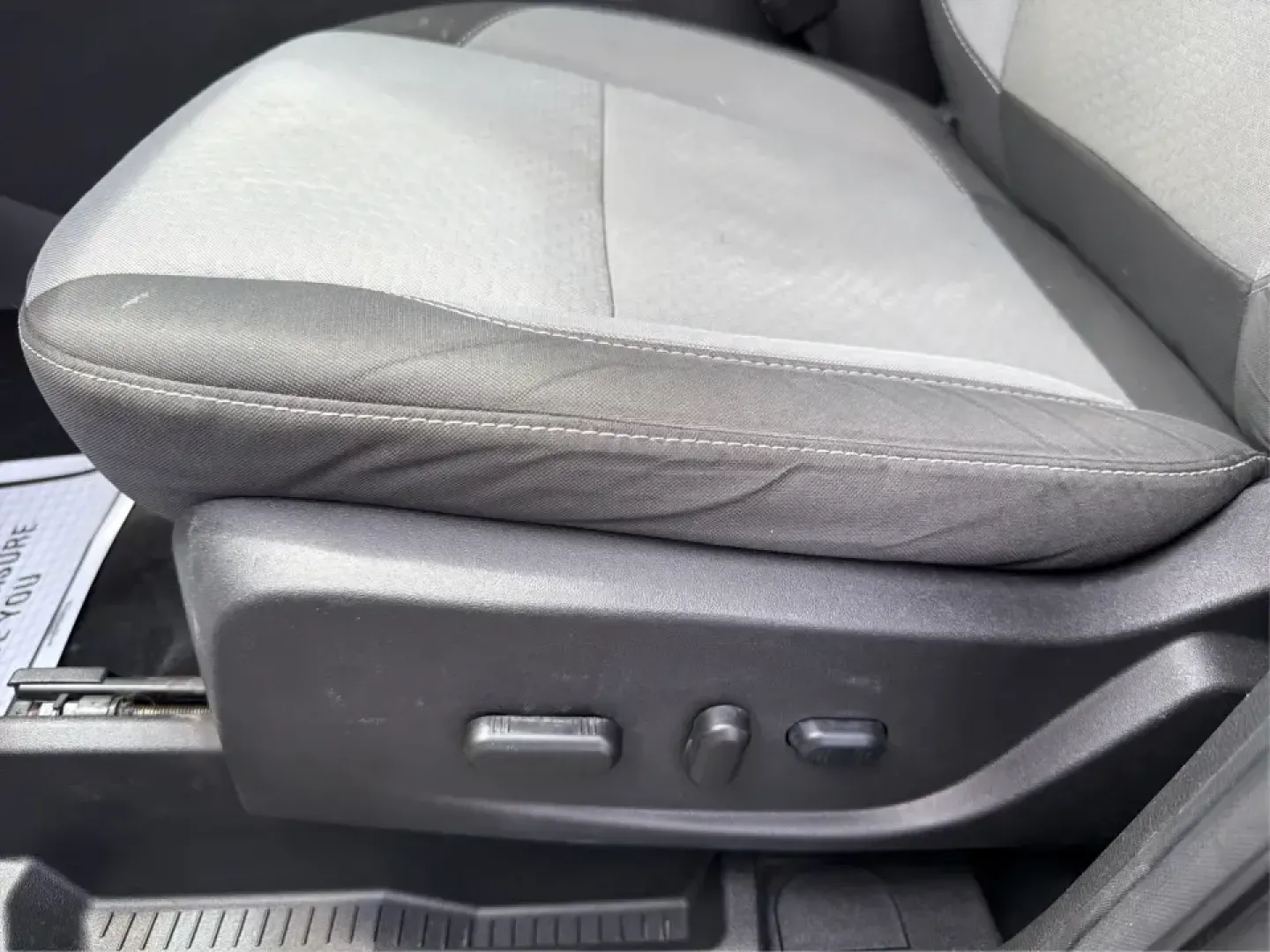2017 Ford Escape SE FWD (1FMCU0GD1HU) with an 1.5L L4 DOHC 16V engine, 6A transmission, located at 880 E. National Road, Vandalia, OH, 45377, (937) 908-9800, 39.891918, -84.183594 - Picture your next week: a smooth commute down I75, a quick run to the Dayton Mall, and a weekend getaway with room for groceries, gear, and friends-all in one easy-to-drive SUV. This 2017 Ford Escape SE in Shadow Black is a smart fit for busy families, first-time buyers, and anyone who wants a pract - Photo#18