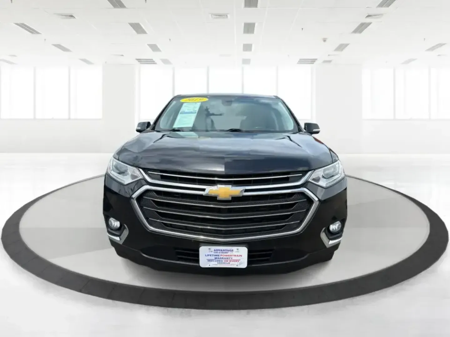2019 Chevrolet Traverse 3LT (1GNERHKW6KJ) with an 3.6L V-6 gasoline direct injection engine, 9A transmission, located at 1230 East Main St, Xenia, OH, 45385, (937) 908-9800, 39.688026, -83.910172 - Load up the kids, the groceries, and the gear-then head from weekday school drop-offs to weekend road trips without feeling cramped. This 2019 Chevrolet Traverse 3LT is built for real life in Xenia, with three-row flexibility, confident V6 power, and the kind of comfort features that make long drive - Photo#7