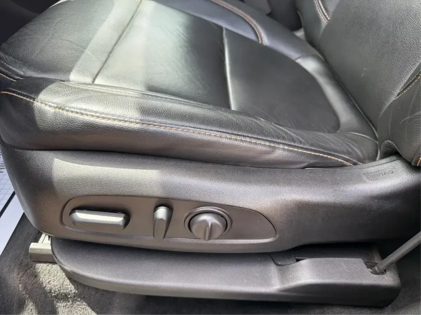 2019 Chevrolet Traverse 3LT (1GNERHKW6KJ) with an 3.6L V-6 gasoline direct injection engine, 9A transmission, located at 1230 East Main St, Xenia, OH, 45385, (937) 908-9800, 39.688026, -83.910172 - Load up the kids, the groceries, and the gear-then head from weekday school drop-offs to weekend road trips without feeling cramped. This 2019 Chevrolet Traverse 3LT is built for real life in Xenia, with three-row flexibility, confident V6 power, and the kind of comfort features that make long drive - Photo#18