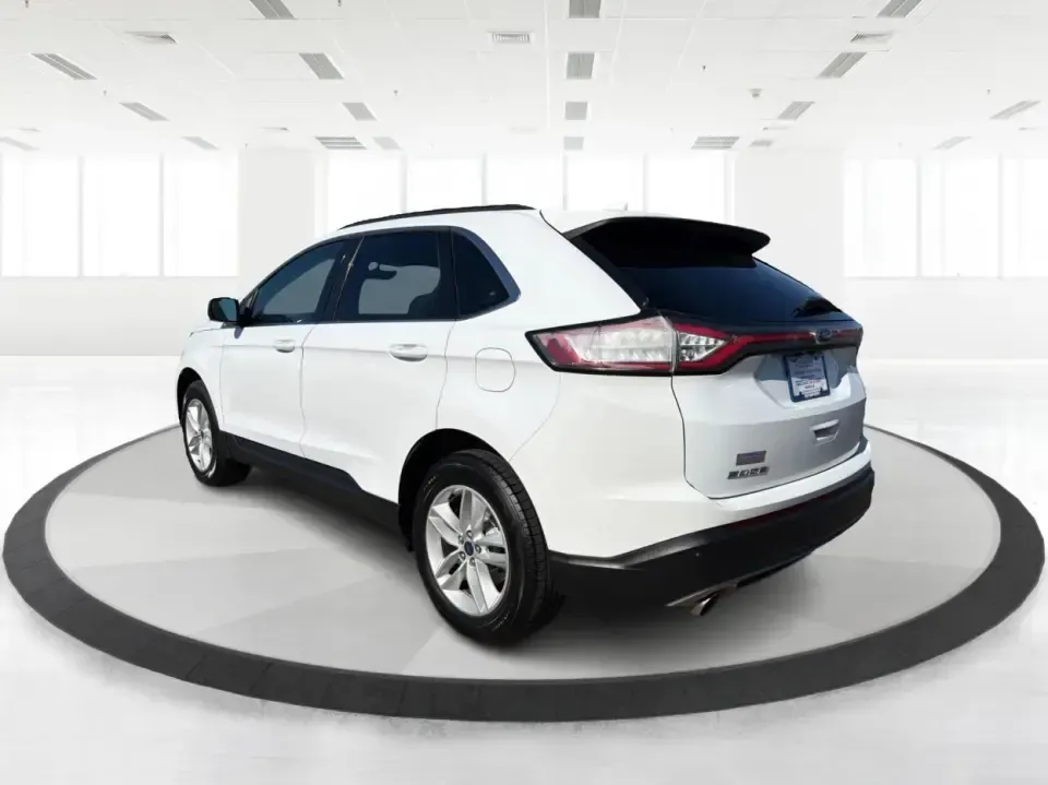 2018 Ford Edge SEL (2FMPK4J89JB) with an 3.5L V6 DOHC 24V engine, 6A transmission, located at 1184 Kauffman Ave, Fairborn, OH, 45324, (937) 908-9800, 39.807072, -84.030914 - Pack up the family, cue up your favorite playlist, and head out for a weekend at Wright-Patterson AFB Museum or a quick escape to John Bryan State Park-this 2018 Ford Edge SEL is the kind of midsize SUV that fits real life in Fairborn. With confident traction for Ohio's changing seasons and a comfor - Photo#4