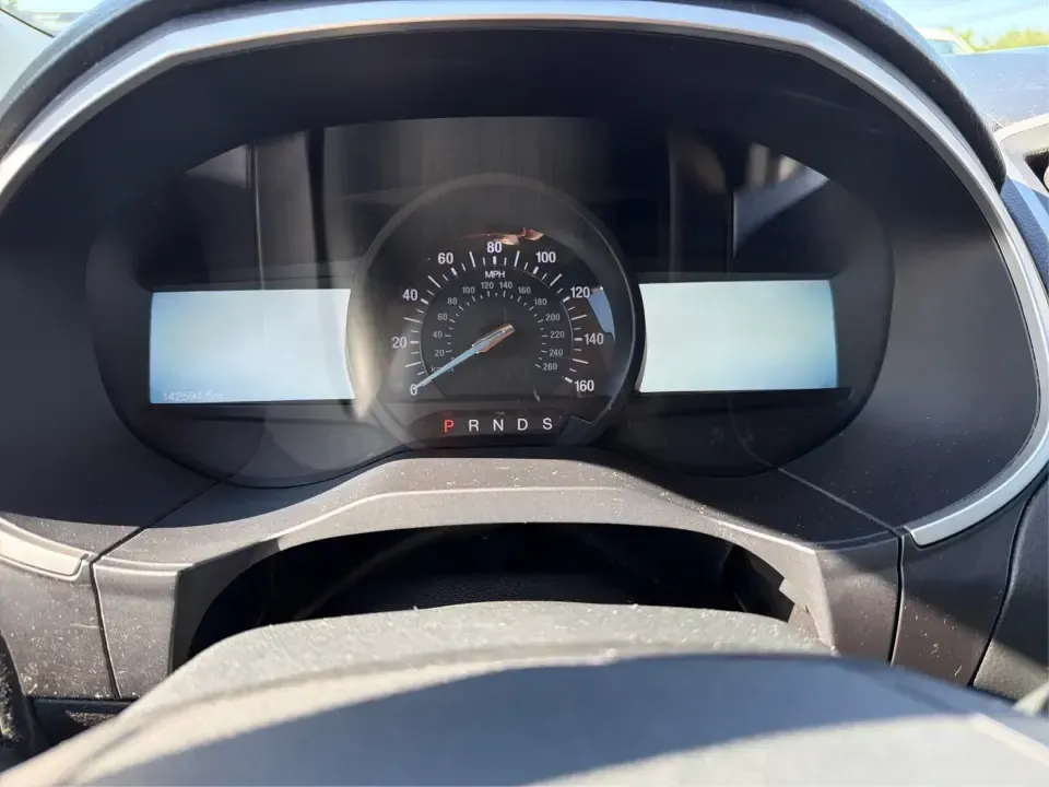 2018 Ford Edge SEL (2FMPK4J89JB) with an 3.5L V6 DOHC 24V engine, 6A transmission, located at 1184 Kauffman Ave, Fairborn, OH, 45324, (937) 908-9800, 39.807072, -84.030914 - Pack up the family, cue up your favorite playlist, and head out for a weekend at Wright-Patterson AFB Museum or a quick escape to John Bryan State Park-this 2018 Ford Edge SEL is the kind of midsize SUV that fits real life in Fairborn. With confident traction for Ohio's changing seasons and a comfor - Photo#14