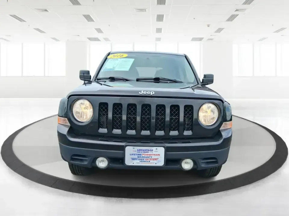 2016 Jeep Patriot Latitude 4WD (1C4NJRFB0GD) with an 2.4L L4 DOHC 16V engine, located at 1184 Kauffman Ave, Fairborn, OH, 45324, (937) 908-9800, 39.807072, -84.030914 - Weekend lake runs, snowy school mornings, and everyday commuting across the Miami Valley all get easier in a compact SUV that's ready when Ohio weather changes its mind. This **2016 Jeep Patriot Latitude 4WD** is a practical choice for drivers who want the Jeep look and capability in an affordable,- Photo#7