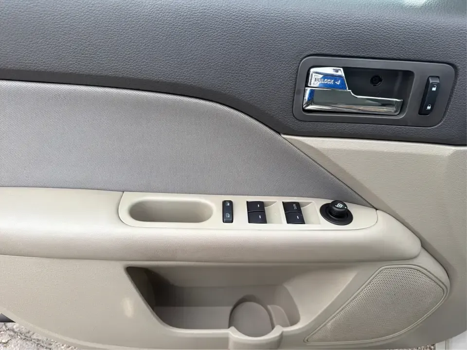 2012 Ford Fusion S (3FAHP0GA0CR) with an 2.5L I-4 DOHC engine, located at 1099 N County Rd 25A , Troy, OH, 45373, (937) 908-9800, 40.057079, -84.212883 - Need a reliable commuter that still feels comfortable for weekend errands, school drop-offs, and those quick road trips up I75? This 2012 Ford Fusion S is a smart, budget-friendly sedan for life in and around Troy-easy to park downtown, smooth on longer drives toward Dayton, and practical for everyd - Photo#18