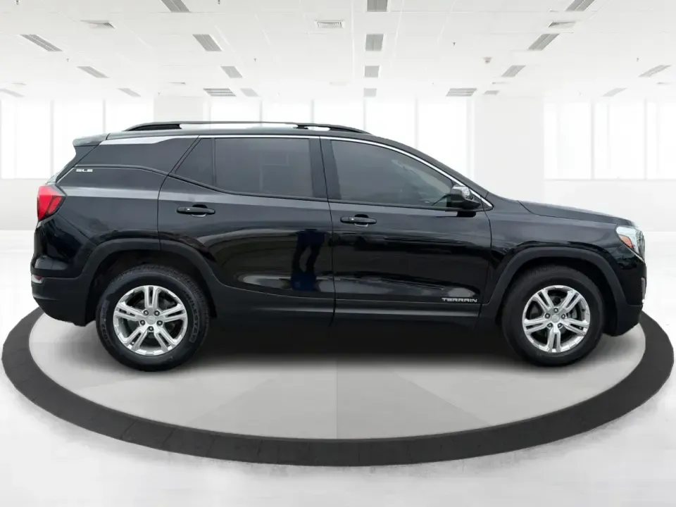 2019 GMC Terrain SLE (3GKALMEV8KL) with an 1.4L L4 DOHC 16V TURBO engine, 6A transmission, located at 880 E. National Road, Vandalia, OH, 45377, (937) 908-9800, 39.891918, -84.183594 - Picture your next week: an easy I75 commute, school drop-offs in Butler Township, a quick run down E. National Road for groceries, then a weekend escape to the National Museum of the U.S. Air Force or a day trip through Dayton. This 2019 GMC Terrain SLE is built for that real-life rhythm-comfortable - Photo#1