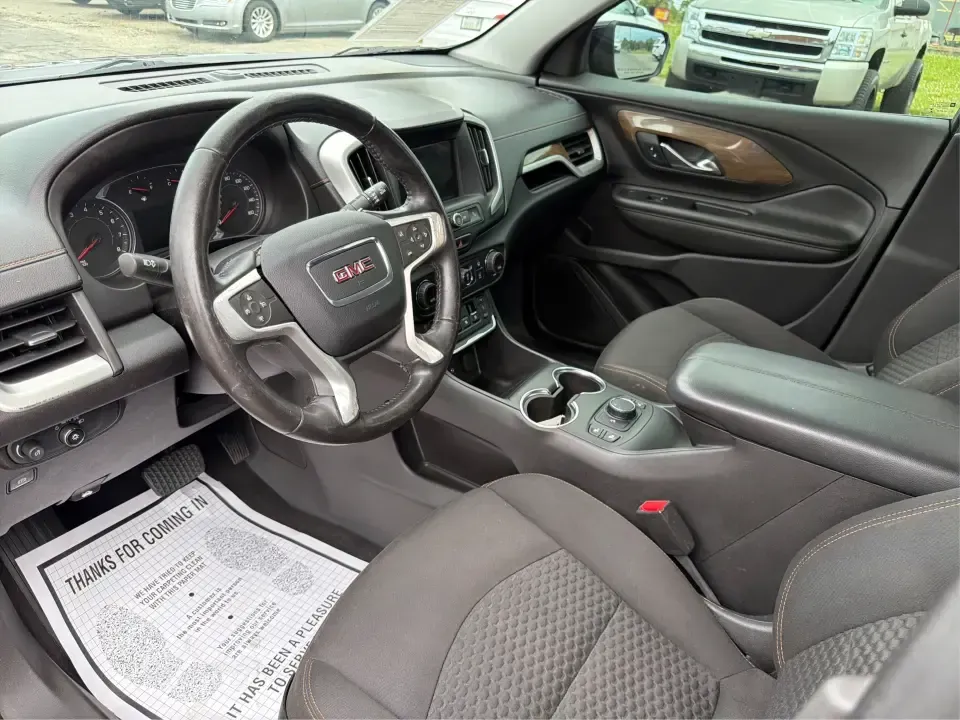 2019 GMC Terrain SLE (3GKALMEV8KL) with an 1.4L L4 DOHC 16V TURBO engine, 6A transmission, located at 880 E. National Road, Vandalia, OH, 45377, (937) 908-9800, 39.891918, -84.183594 - Picture your next week: an easy I75 commute, school drop-offs in Butler Township, a quick run down E. National Road for groceries, then a weekend escape to the National Museum of the U.S. Air Force or a day trip through Dayton. This 2019 GMC Terrain SLE is built for that real-life rhythm-comfortable - Photo#9