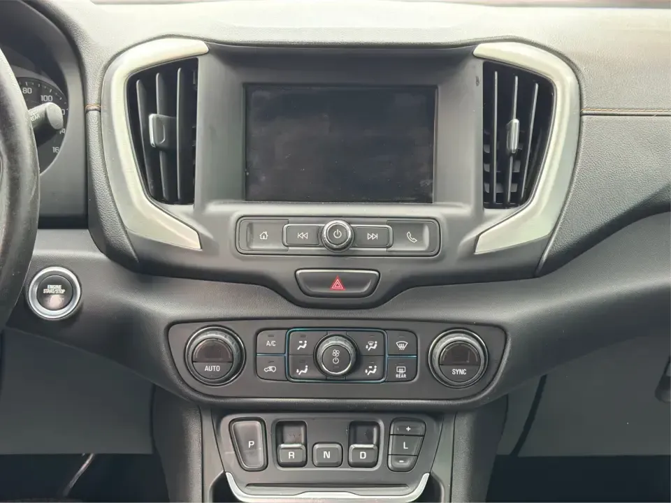2019 GMC Terrain SLE (3GKALMEV8KL) with an 1.4L L4 DOHC 16V TURBO engine, 6A transmission, located at 880 E. National Road, Vandalia, OH, 45377, (937) 908-9800, 39.891918, -84.183594 - Picture your next week: an easy I75 commute, school drop-offs in Butler Township, a quick run down E. National Road for groceries, then a weekend escape to the National Museum of the U.S. Air Force or a day trip through Dayton. This 2019 GMC Terrain SLE is built for that real-life rhythm-comfortable - Photo#13