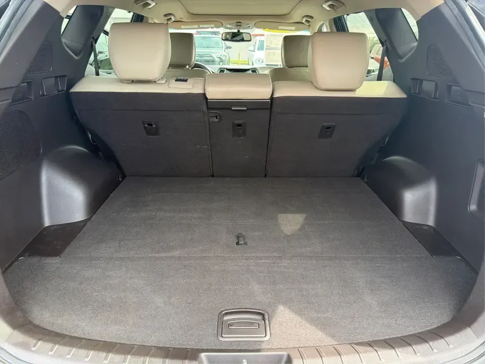 2016 Hyundai Santa Fe 2.4L (5XYZU3LB5GG) with an Theta II 2.4L I-4 gasoline direct injection engine, 6-Speed Automatic transmission, located at 1230 East Main St, Xenia, OH, 45385, (937) 908-9800, 39.688026, -83.910172 - Road-trip ready for Hocking Hills weekends, school-run practical for busy mornings, and comfortable enough for the daily commute down US-35-this 2016 Hyundai Santa Fe 2.4L is the kind of SUV that fits real life in and around Xenia, Ohio. Finished in Twilight Black, it delivers a confident, versatile - Photo#12