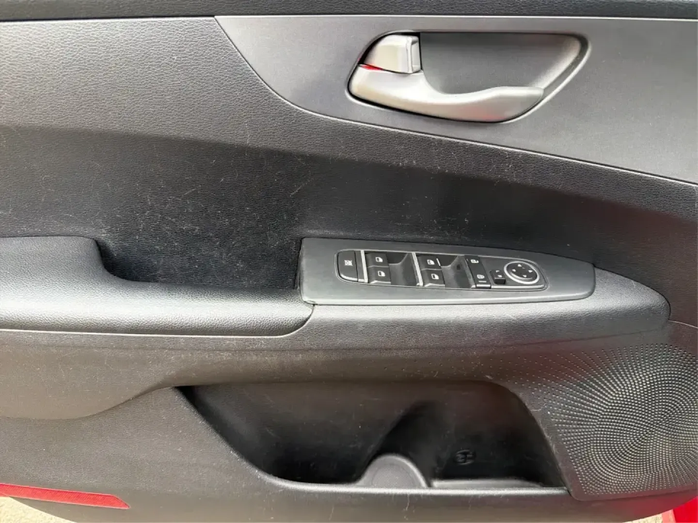 2019 Kia Forte LX 6A (3KPF24AD0KE) with an 2.0L L4 DOHC 16V engine, 6A transmission, located at 4508 South Dixie Dr, Moraine, OH, 45439, (937) 908-9800, 39.689976, -84.218452 - Need a dependable commuter that still feels sharp for date nights in downtown Troy or quick weekend getaways out toward Miami County backroads? This **2019 Kia Forte LXS** in eye-catching **Currant Red** is a smart, budget-friendly sedan built for daily life-easy to park, comfortable for longer driv- Photo#17