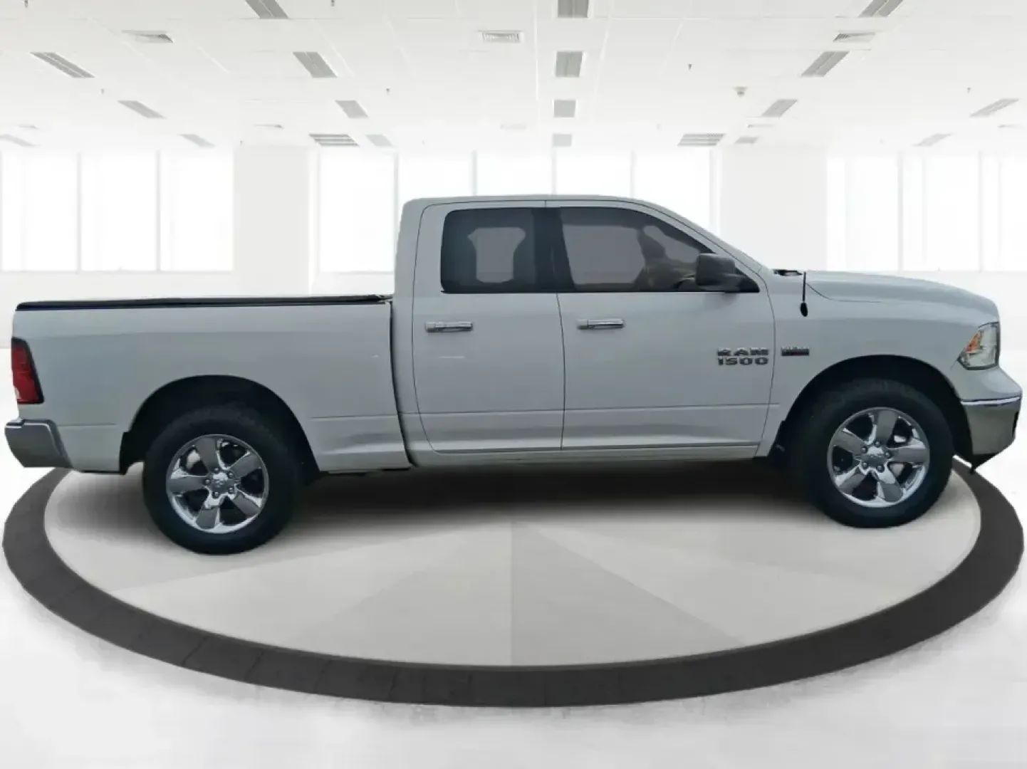 2016 Ram 1500 Big Horn (1C6RR7GTXGS) with an 5.7L V8 OHV 16V engine, 6A transmission, located at 4508 South Dixie Dr, Moraine, OH, 45439, (937) 908-9800, 39.689976, -84.218452 - Need a truck that can handle weekday work, weekend towing, and family errands without feeling like a stripped-down fleet vehicle? This 2016 Ram 1500 Big Horn Quad Cab in Bright White Clearcoat is built for real life in Moraine-whether you're hauling gear down South Dixie Drive, heading toward I-75 f - Photo#1