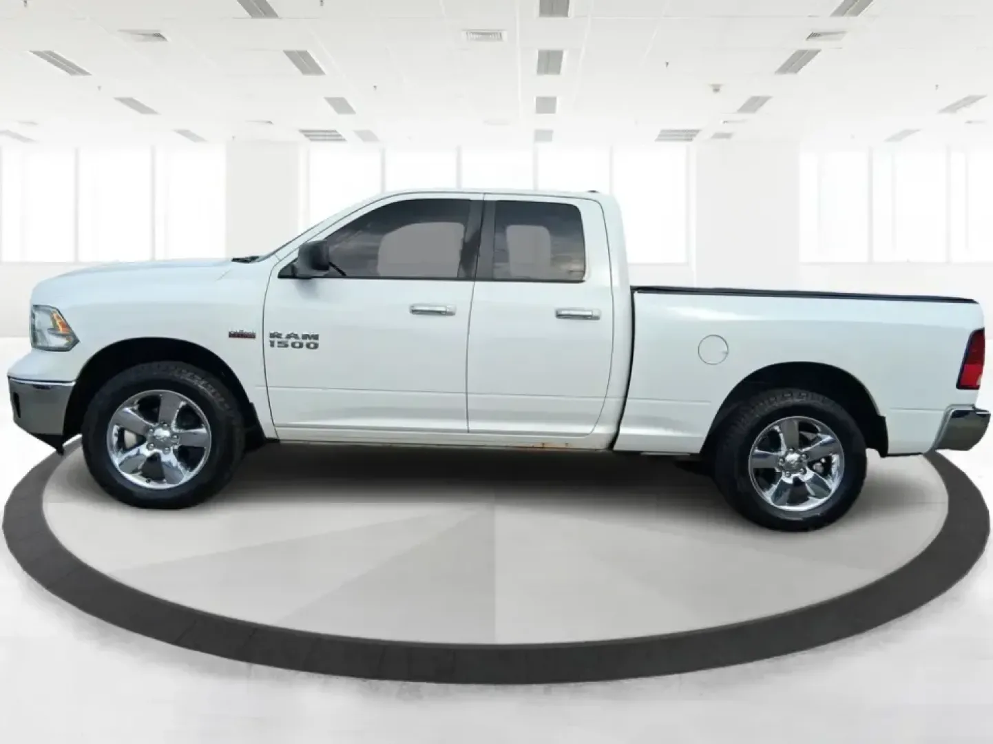 2016 Ram 1500 Big Horn (1C6RR7GTXGS) with an 5.7L V8 OHV 16V engine, 6A transmission, located at 4508 South Dixie Dr, Moraine, OH, 45439, (937) 908-9800, 39.689976, -84.218452 - Need a truck that can handle weekday work, weekend towing, and family errands without feeling like a stripped-down fleet vehicle? This 2016 Ram 1500 Big Horn Quad Cab in Bright White Clearcoat is built for real life in Moraine-whether you're hauling gear down South Dixie Drive, heading toward I-75 f - Photo#5