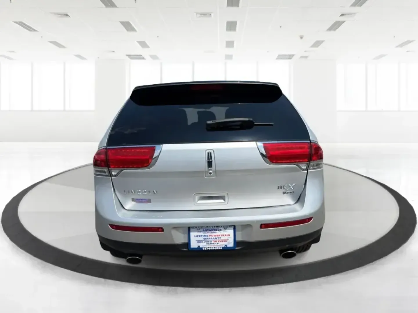 2012 Lincoln MKX Base (2LMDJ8JK1CB) with an 3.7L V6 DOHC 24V engine, 6-Speed Automatic transmission, located at 401 Woodman Dr, Riverside, OH, 45431, (937) 908-9800, 39.760899, -84.123421 - Need a comfortable, confident SUV for daily commuting to Wright-Patterson AFB, school drop-offs in Beavercreek, and weekend runs to The Greene or Carillon Historical Park? This 2012 Lincoln MKX Base in classic Silver delivers the kind of quiet ride, upscale comfort, and V6 power that makes errands f - Photo#3