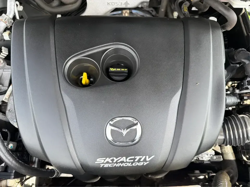 2014 Mazda CX-5 Touring (JM3KE2CYXE0) with an SKYACTIV-G 2.5L I-4 gasoline direct injection engine, 6-Speed Automatic transmission, located at 401 Woodman Dr, Riverside, OH, 45431, (937) 908-9800, 39.760899, -84.123421 - Picture your next weekend: loading up the cargo area for a run to the Riverside MetroPark, heading out for a day trip toward Yellow Springs, or cruising I-675 on a smooth, quiet commute. This 2014 Mazda CX-5 Touring is the kind of compact SUV that fits real life-roomy enough for growing families, ef - Photo#11