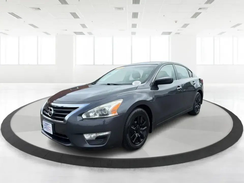 2013 Nissan Altima 2.5 S (1N4AL3AP8DC) with an 2.5L L4 DOHC 16V engine, located at 401 Woodman Dr, Riverside, OH, 45431, (937) 908-9800, 39.760899, -84.123421 - Need a smart, comfortable commuter that can also handle weekend plans without draining your budget? This **2013 Nissan Altima 2.5 S** in **Metallic Slate** is a practical sedan for Riverside-area drivers who want a smooth daily drive to work, easy errands around town, and solid highway mileage for r - Photo#8