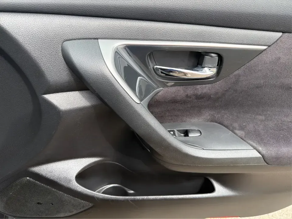 2013 Nissan Altima 2.5 S (1N4AL3AP8DC) with an 2.5L L4 DOHC 16V engine, located at 401 Woodman Dr, Riverside, OH, 45431, (937) 908-9800, 39.760899, -84.123421 - Need a smart, comfortable commuter that can also handle weekend plans without draining your budget? This **2013 Nissan Altima 2.5 S** in **Metallic Slate** is a practical sedan for Riverside-area drivers who want a smooth daily drive to work, easy errands around town, and solid highway mileage for r - Photo#20