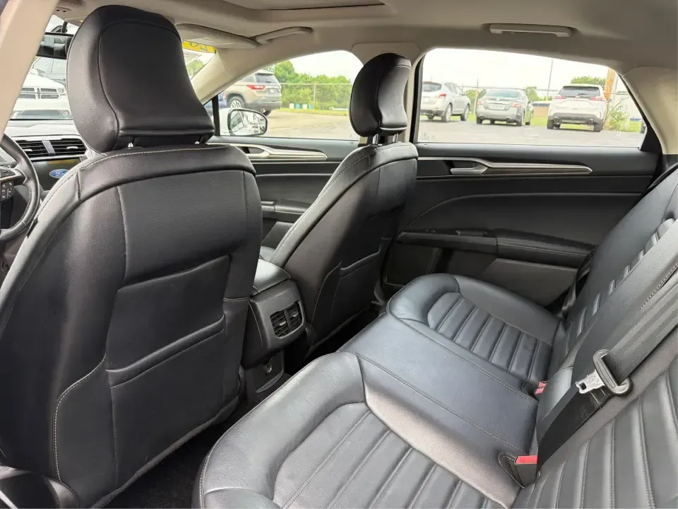 2017 Ford Fusion SE (3FA6P0T99HR) with an EcoBoost 2L I-4 gasoline direct injection engine, 6A transmission, located at 1230 East Main St, Xenia, OH, 45385, (937) 908-9800, 39.688026, -83.910172 - Built for real life in the Miami Valley-school drop-offs, long commutes, and weekend getaways-this 2017 Ford Fusion SE is the kind of sedan that fits smoothly into a busy schedule while still feeling comfortable and confident on the road. Finished in crisp Oxford White, it's a smart pick for commute - Photo#10