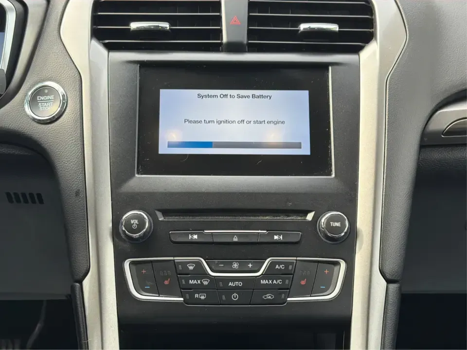 2017 Ford Fusion SE (3FA6P0T99HR) with an EcoBoost 2L I-4 gasoline direct injection engine, 6A transmission, located at 1230 East Main St, Xenia, OH, 45385, (937) 908-9800, 39.688026, -83.910172 - Built for real life in the Miami Valley-school drop-offs, long commutes, and weekend getaways-this 2017 Ford Fusion SE is the kind of sedan that fits smoothly into a busy schedule while still feeling comfortable and confident on the road. Finished in crisp Oxford White, it's a smart pick for commute - Photo#13