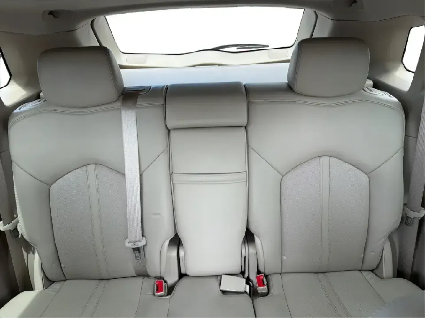 2015 Cadillac SRX Luxury Collection (3GYFNEE39FS) with an 3.6L V-6 gasoline direct injection engine, 6-Speed Automatic transmission, located at 401 Woodman Dr, Riverside, OH, 45431, (937) 908-9800, 39.760899, -84.123421 - Picture your next road trip or daily commute with a touch of luxury: a quiet, confident SUV that feels just as at home cruising I-675 to work as it does loading up for a weekend at Carillon Historical Park or a family day at the National Museum of the U.S. Air Force. This 2015 Cadillac SRX Luxury Co - Photo#14