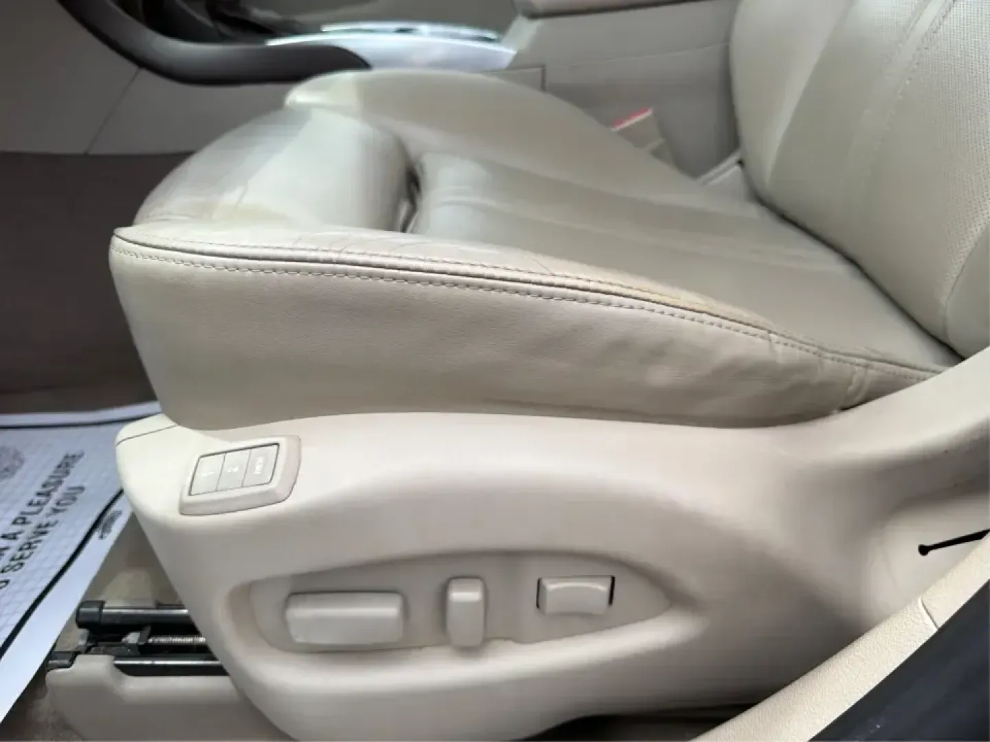 2015 Cadillac SRX Luxury Collection (3GYFNEE39FS) with an 3.6L V-6 gasoline direct injection engine, 6-Speed Automatic transmission, located at 401 Woodman Dr, Riverside, OH, 45431, (937) 908-9800, 39.760899, -84.123421 - Picture your next road trip or daily commute with a touch of luxury: a quiet, confident SUV that feels just as at home cruising I-675 to work as it does loading up for a weekend at Carillon Historical Park or a family day at the National Museum of the U.S. Air Force. This 2015 Cadillac SRX Luxury Co - Photo#18