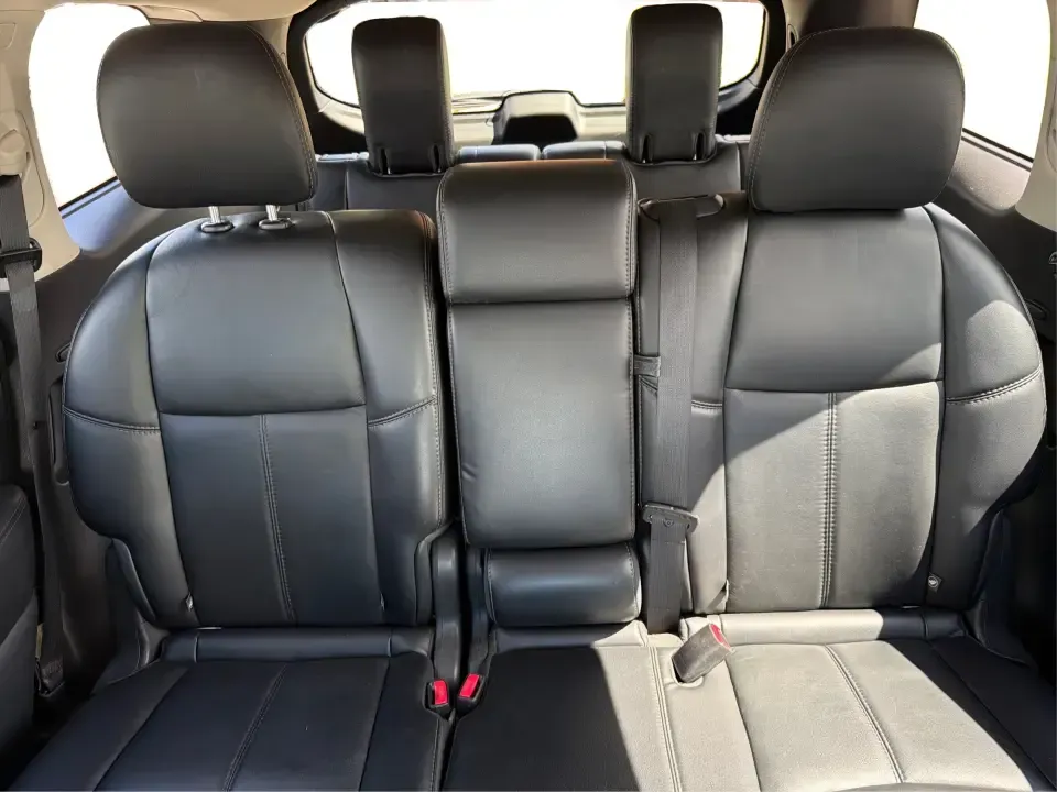 2015 Nissan Pathfinder SL (5N1AR2MM2FC) with an 3.5L V-6 DOHC engine, Continuously Variable Transmission transmission, located at 880 E. National Road, Vandalia, OH, 45377, (937) 908-9800, 39.891918, -84.183594 - Pack up the kids, load the cooler, and point the GPS toward your next weekend escape-this 2015 Nissan Pathfinder SL is the kind of 3-row SUV that fits real life in Vandalia, from school drop-offs and Costco runs to road trips up I75 and afternoons at the National Museum of the U.S. Air Force. With c - Photo#14