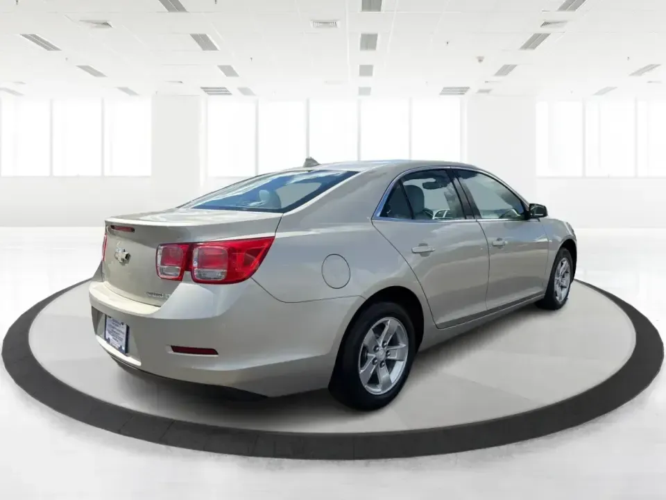 2013 Chevrolet Malibu 1LT (1G11C5SA8DF) with an 2.5L L4 DOHC 16V engine, 6-Speed Automatic transmission, located at 4508 South Dixie Dr, Moraine, OH, 45439, (937) 908-9800, 39.689976, -84.218452 - Need a dependable commuter that still feels comfortable for date night in the Oregon District or a quick weekend escape out toward Caesar Creek? This 2013 Chevrolet Malibu 1LT sedan is built for real-life driving in Moraine and the greater Dayton area-easy to park, smooth on I75, and efficient enoug - Photo#2