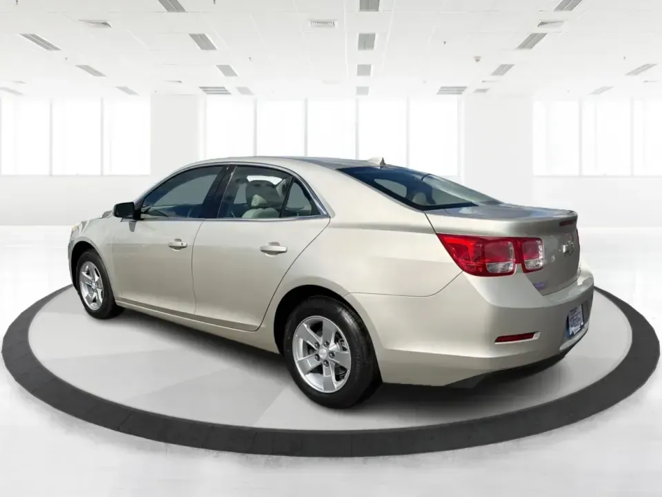 2013 Chevrolet Malibu 1LT (1G11C5SA8DF) with an 2.5L L4 DOHC 16V engine, 6-Speed Automatic transmission, located at 4508 South Dixie Dr, Moraine, OH, 45439, (937) 908-9800, 39.689976, -84.218452 - Need a dependable commuter that still feels comfortable for date night in the Oregon District or a quick weekend escape out toward Caesar Creek? This 2013 Chevrolet Malibu 1LT sedan is built for real-life driving in Moraine and the greater Dayton area-easy to park, smooth on I75, and efficient enoug - Photo#4