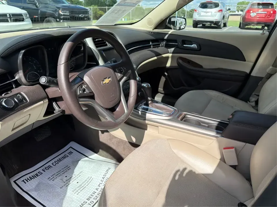 2013 Chevrolet Malibu 1LT (1G11C5SA8DF) with an 2.5L L4 DOHC 16V engine, 6-Speed Automatic transmission, located at 4508 South Dixie Dr, Moraine, OH, 45439, (937) 908-9800, 39.689976, -84.218452 - Need a dependable commuter that still feels comfortable for date night in the Oregon District or a quick weekend escape out toward Caesar Creek? This 2013 Chevrolet Malibu 1LT sedan is built for real-life driving in Moraine and the greater Dayton area-easy to park, smooth on I75, and efficient enoug - Photo#9