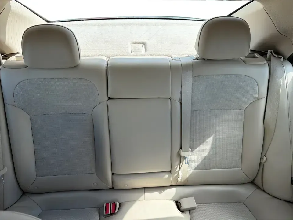 2013 Chevrolet Malibu 1LT (1G11C5SA8DF) with an 2.5L L4 DOHC 16V engine, 6-Speed Automatic transmission, located at 4508 South Dixie Dr, Moraine, OH, 45439, (937) 908-9800, 39.689976, -84.218452 - Need a dependable commuter that still feels comfortable for date night in the Oregon District or a quick weekend escape out toward Caesar Creek? This 2013 Chevrolet Malibu 1LT sedan is built for real-life driving in Moraine and the greater Dayton area-easy to park, smooth on I75, and efficient enoug - Photo#14