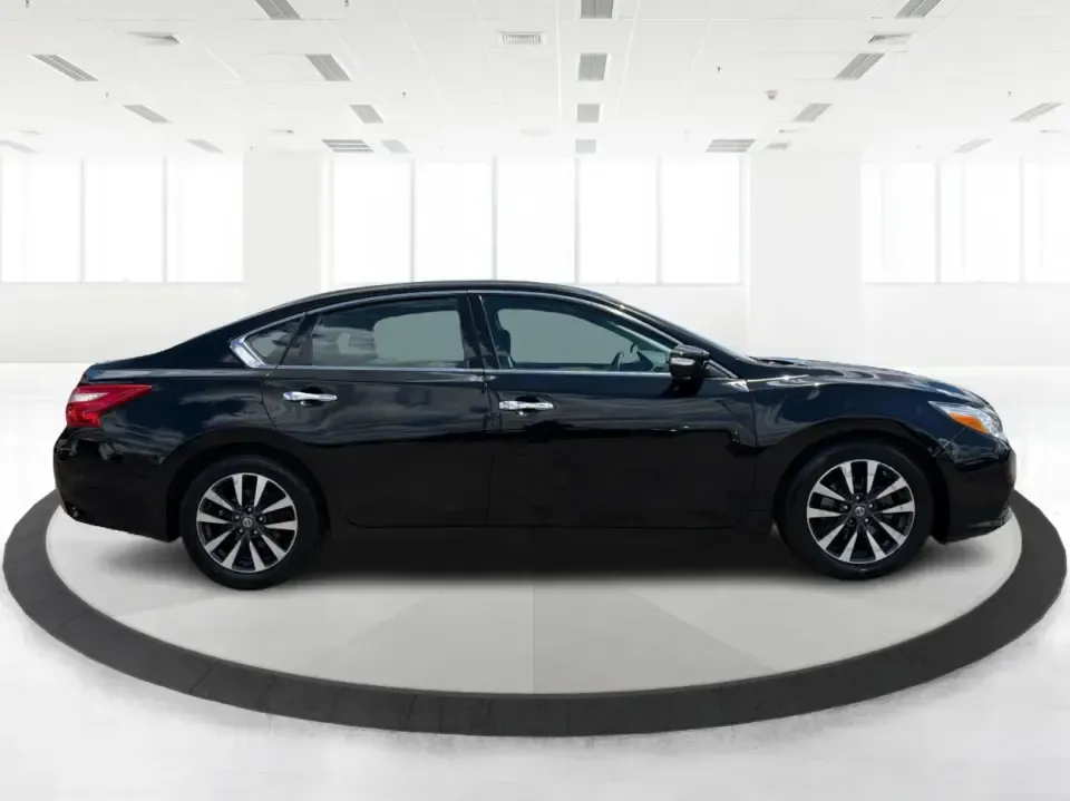 2017 Nissan Altima 2.5 S (1N4AL3AP8HC) with an 2.5L L4 DOHC 16V engine, CVT transmission, located at 4508 South Dixie Dr, Moraine, OH, 45439, (937) 908-9800, 39.689976, -84.218452 - Need a reliable daily driver for I-75 commutes, Wright-Patterson AFB runs, or quick family errands around Dayton? This 2017 Nissan Altima 2.5 SV in Super Black is a smart, comfortable sedan that fits real life in Moraine-easy to park, efficient to live with, and roomy enough for carpools, groceries, - Photo#1